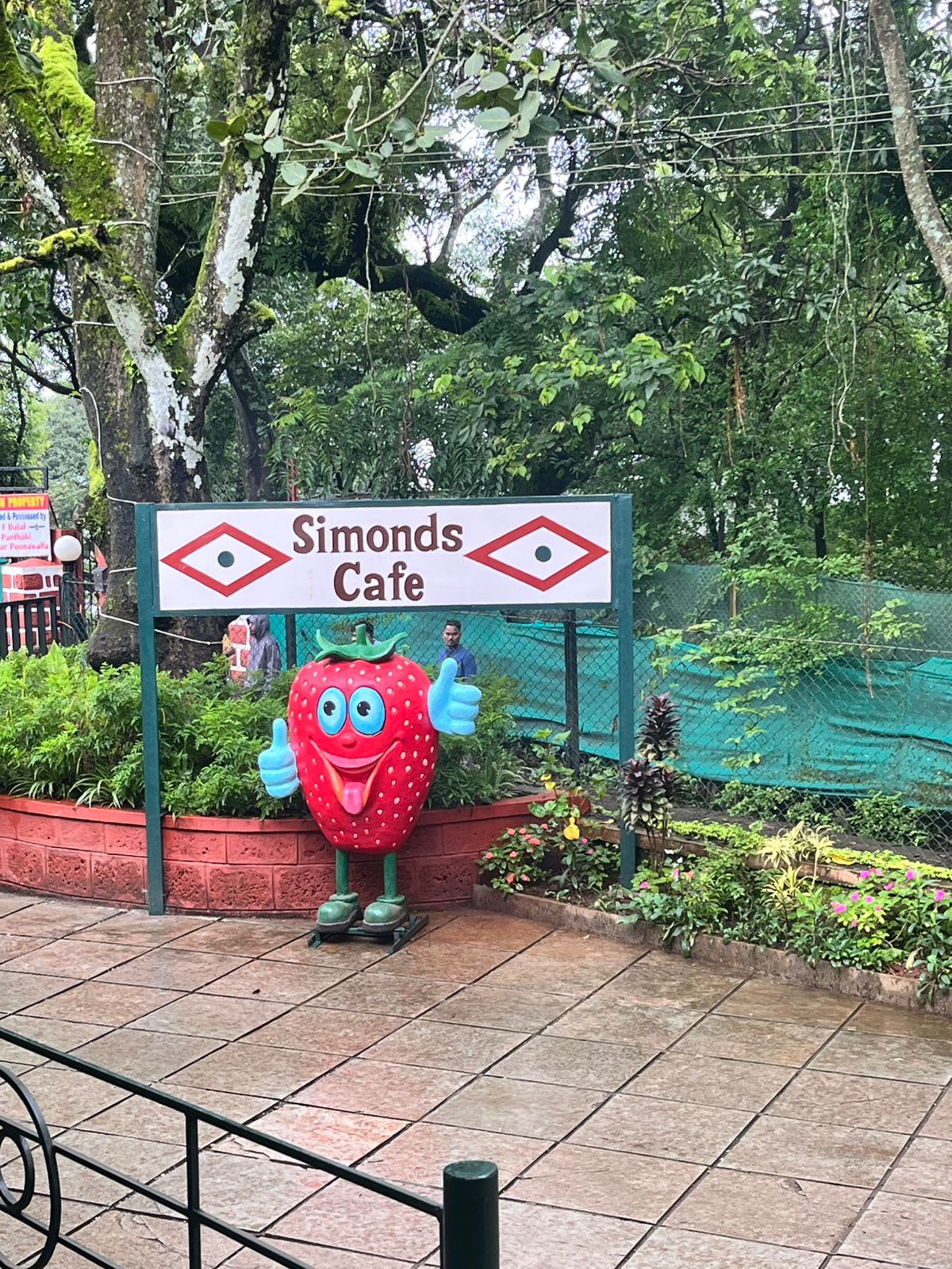 Open-air seating at Simonds Café